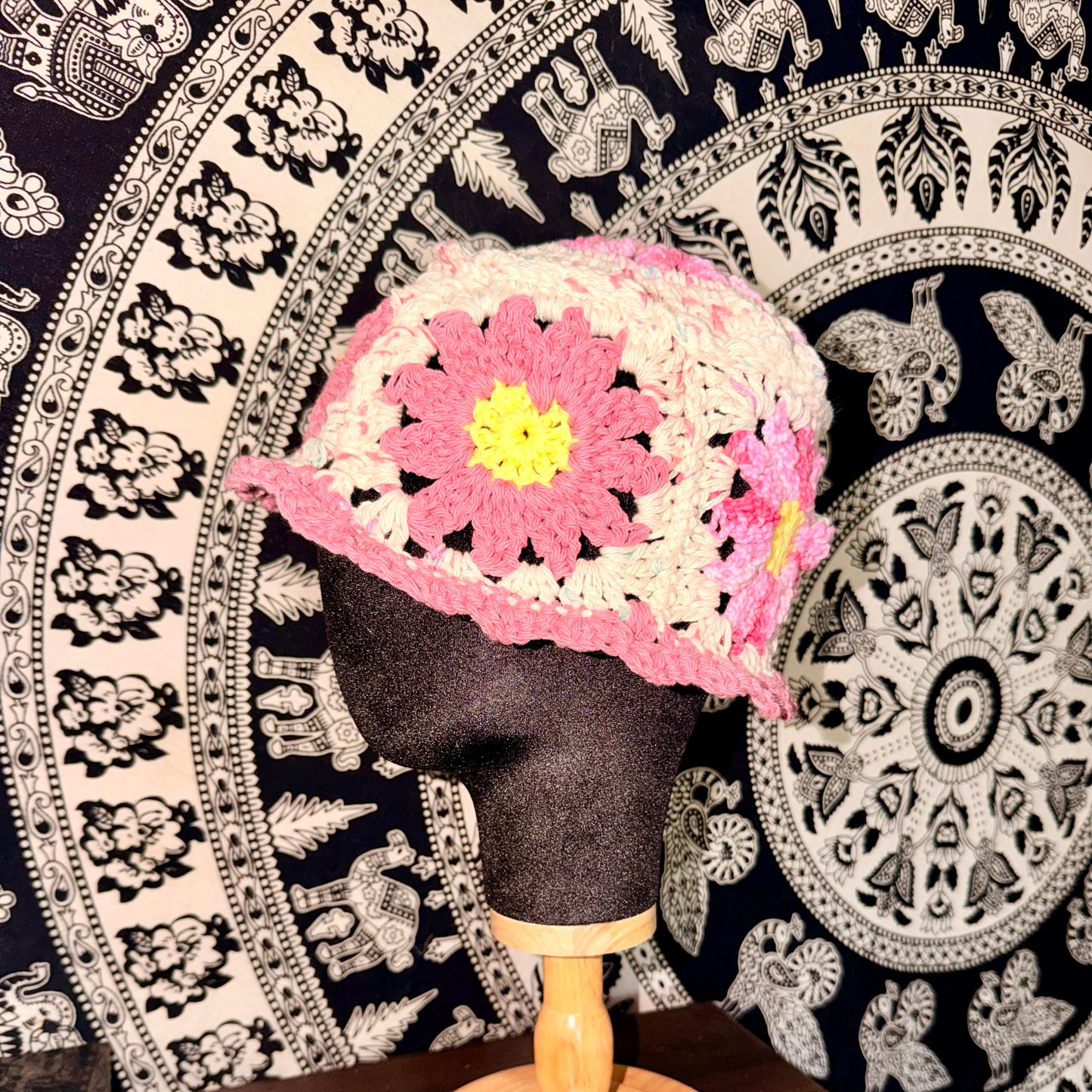 The Magician bucket hat